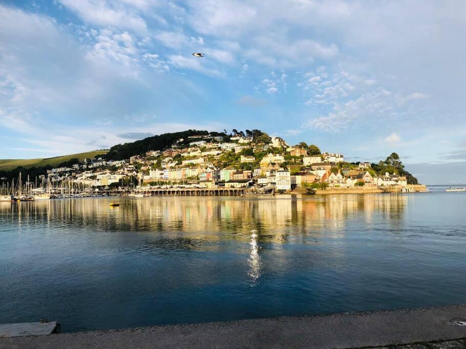 Rockferry 3 Bed Central Apartment + Parking Permit Dartmouth Exterior photo